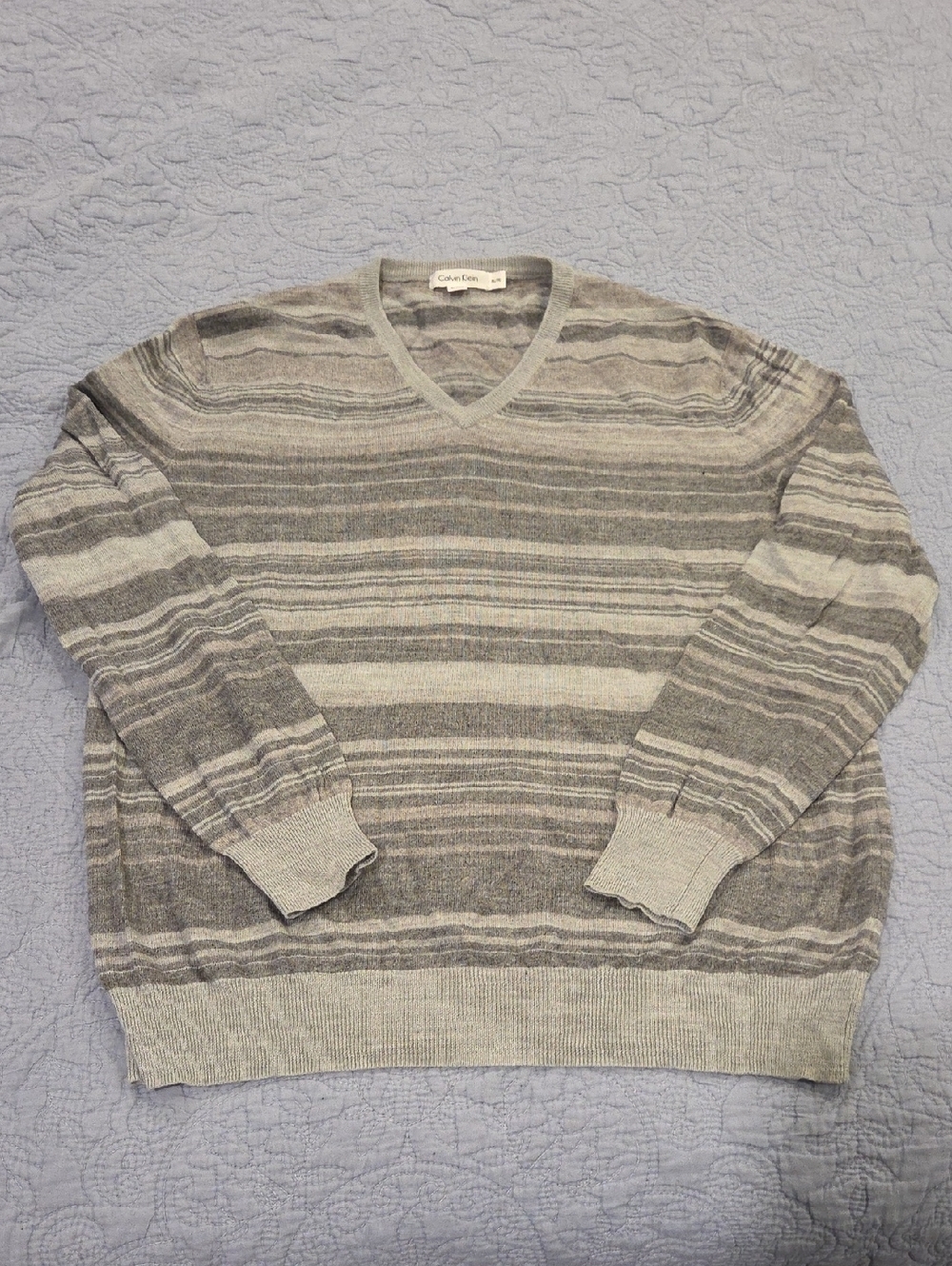 Calvin Klein Men's Striped Gray V-Neck Sweater Size XL!